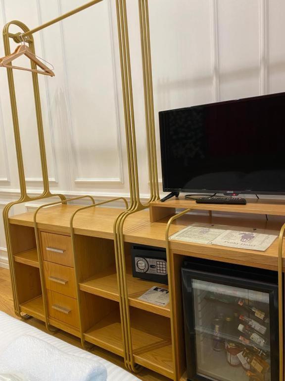 Crown Boutique Hotel ドゥラス エクステリア 写真
